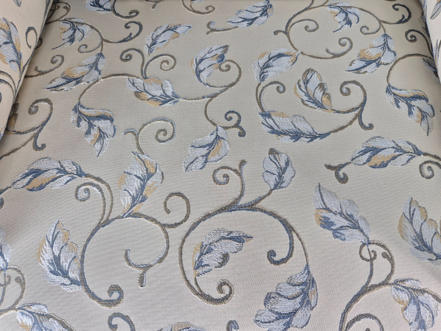 2 Ercol Renaissance Lounge Chairs Ivory Floral Upholstery 1990s EB11009 VCLO11