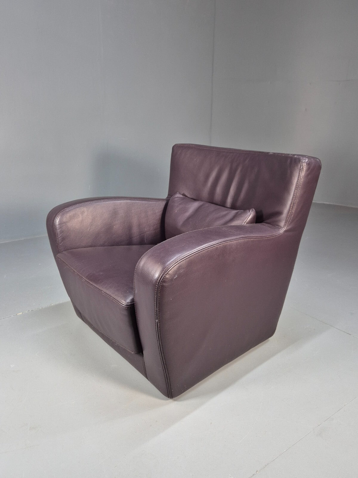 A Vintage Ligne Roset Jonathan Burgundy Leather Club Chair EB9458 MNOR - UKDK FURNITURE