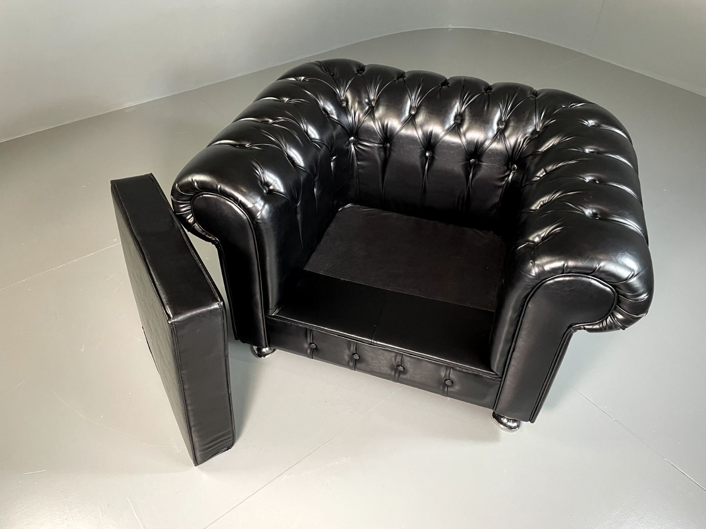 EB6358 Vintage Chesterfield Black Vegan Leather Retro VCHE - UKDK FURNITURE