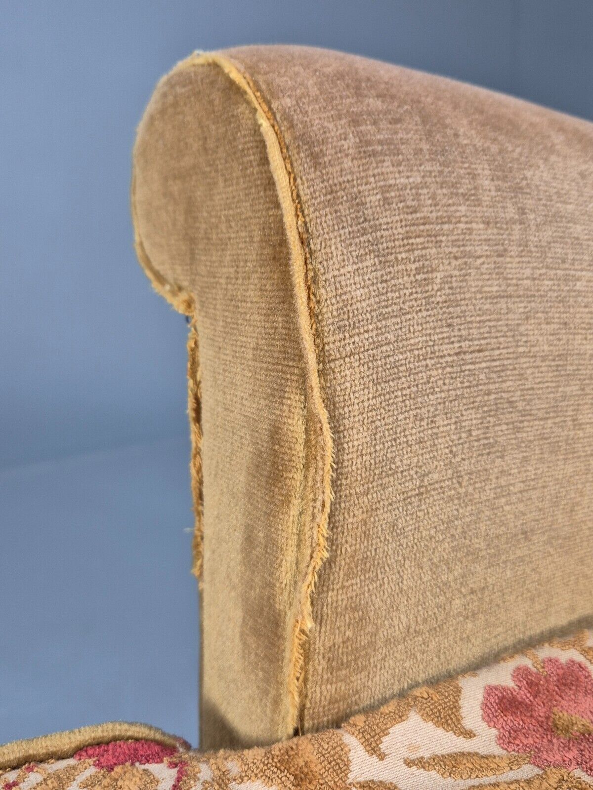 Vintage Wingback Lounge Chair Gold floral Velour Parker Knoll 1960s EB8918 VCLO - UKDK FURNITURE