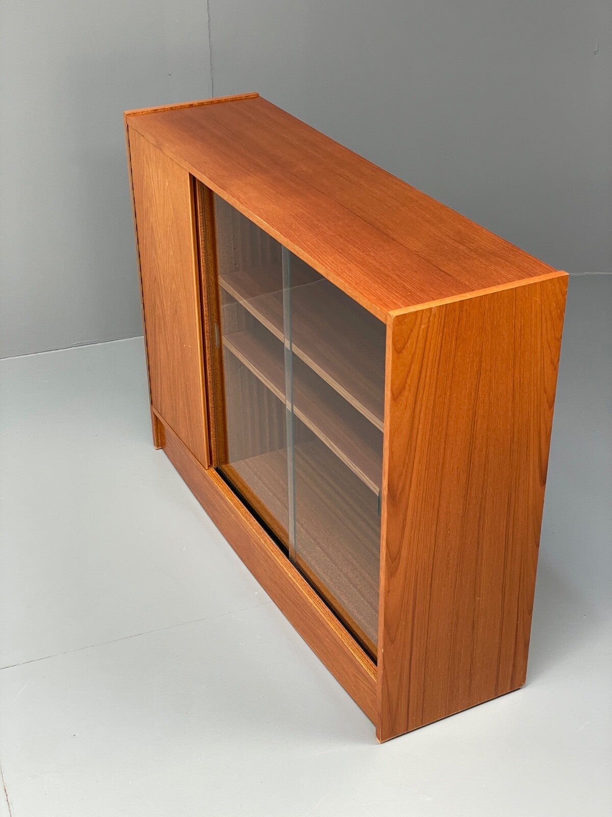 1970s Teak Shelving Unit Glass Doors And Cupboard Retro Bookcase EB8165 MWOO - UKDK FURNITURE
