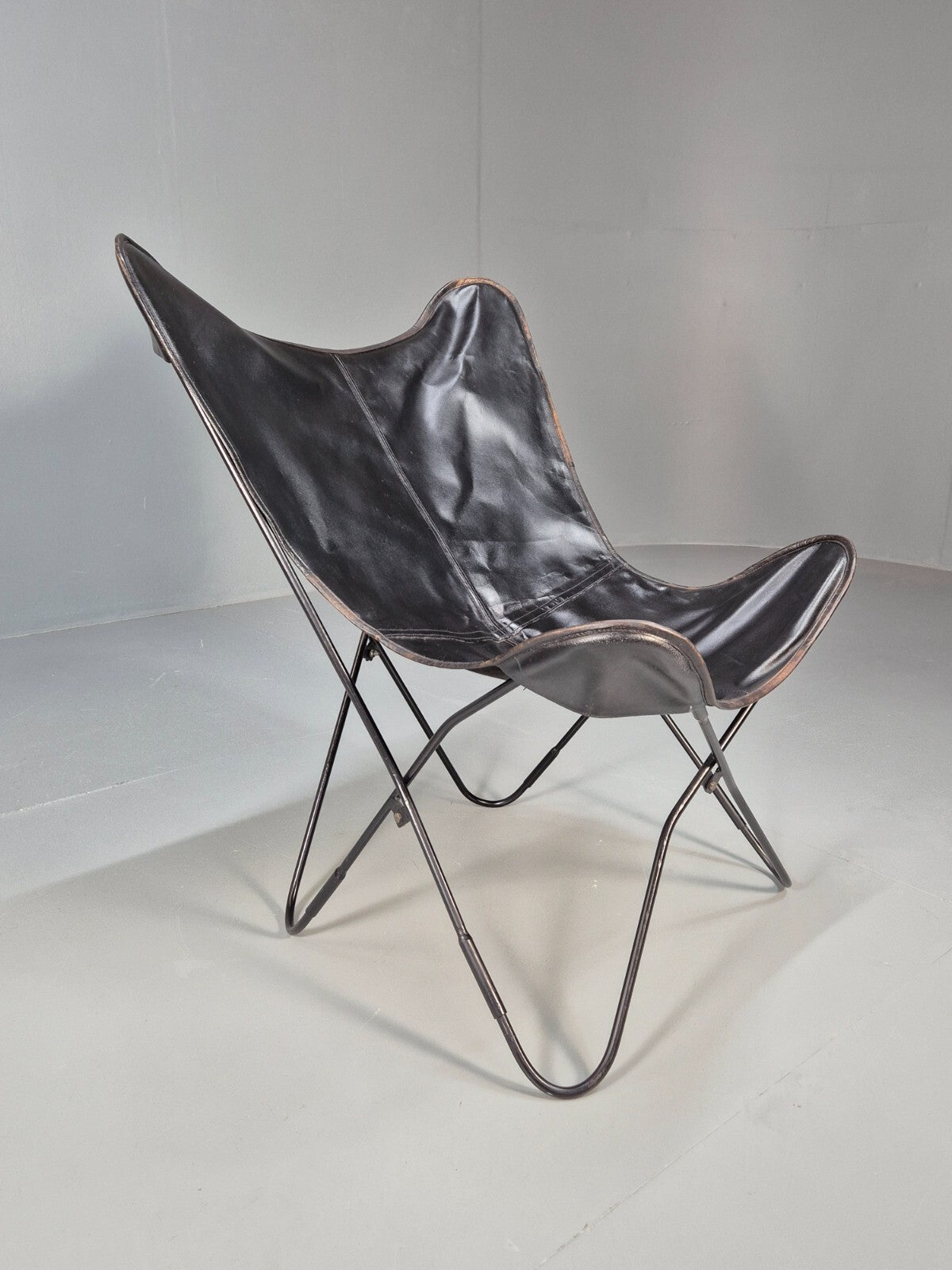 Vintage Black Leather Butterfly Chair 1970s Vintage Retro. EB9320 MNOR - UKDK FURNITURE