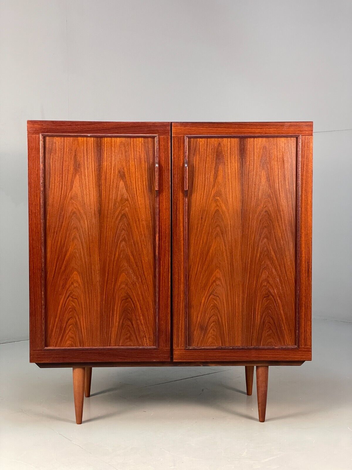 Vintage Danish Double Door Cabinet Adjustable Shelves EB8091 MWOO - UKDK FURNITURE