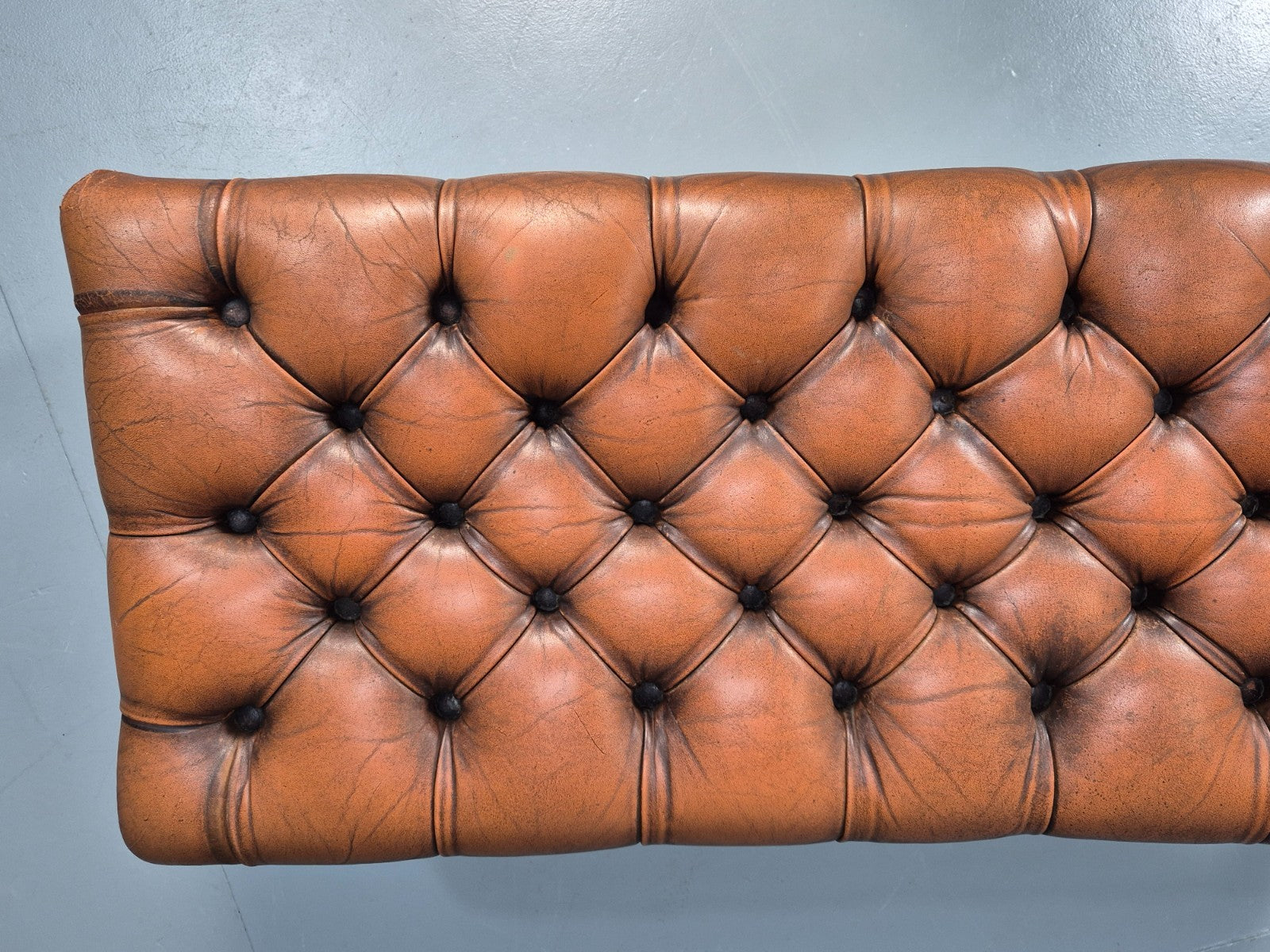 Vintage Georgian Style Leather Upholstered Buttoned Long Ottoman  EB10623 MFOO5