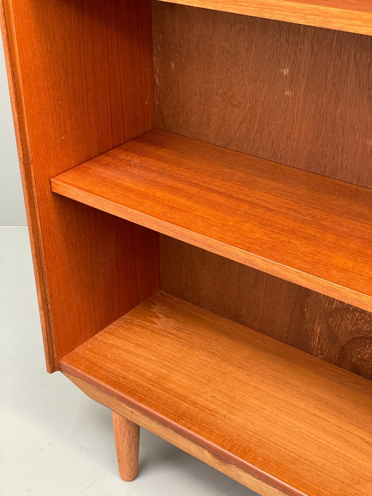 Vintage G-Plan Teak Tall Bookcase Adjustable Retro Shelving Storage EB9422 MWOO - UKDK FURNITURE