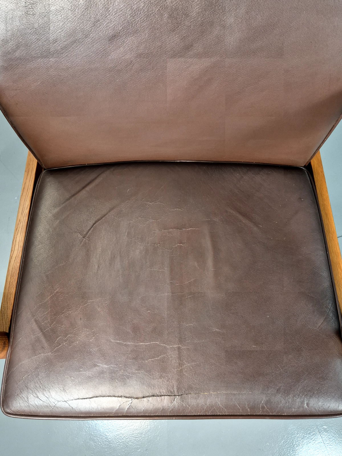 Vintage Scandinavian Elbow Chair Brown Leather Oak Frame Retro MCM EB7067 MNOR - UKDK FURNITURE