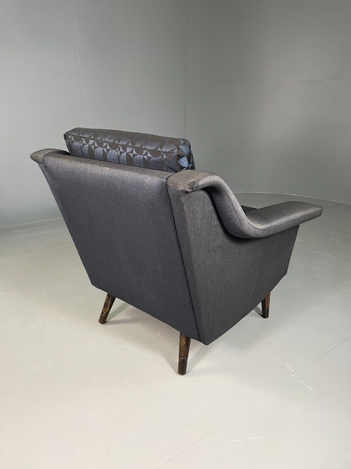 Vintage Danish Lounge Chair Blue Cotton Op Art Cushions Retro MCM EB6538 MNOR - UKDK FURNITURE