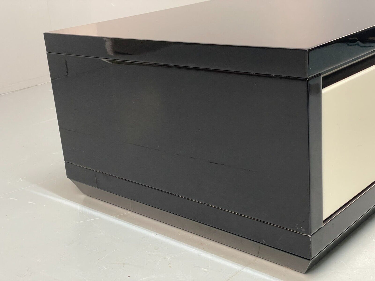 Italian Gloss Black & Off White 1980s Style Tv Unit With Drawers EB8686 MWOO - UKDK FURNITURE