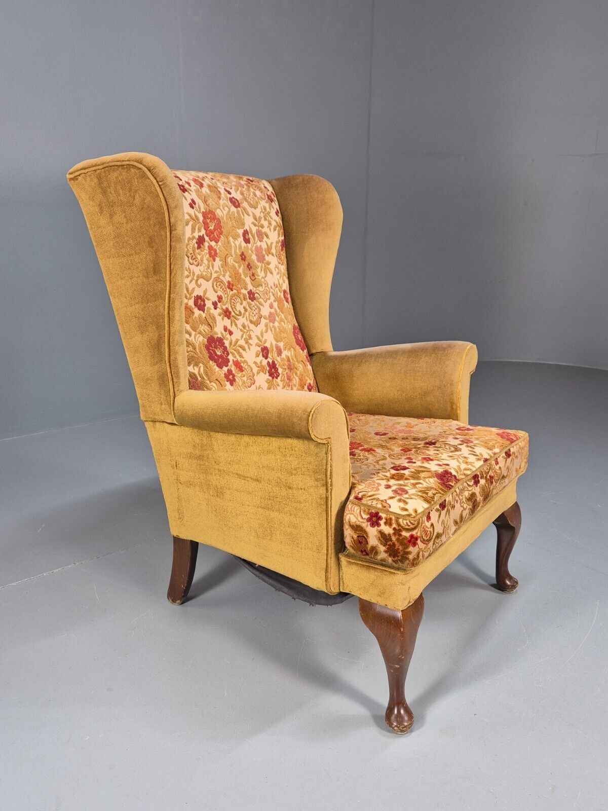Vintage Wingback Lounge Chair Gold floral Velour Parker Knoll 1960s EB8918 VCLO - UKDK FURNITURE