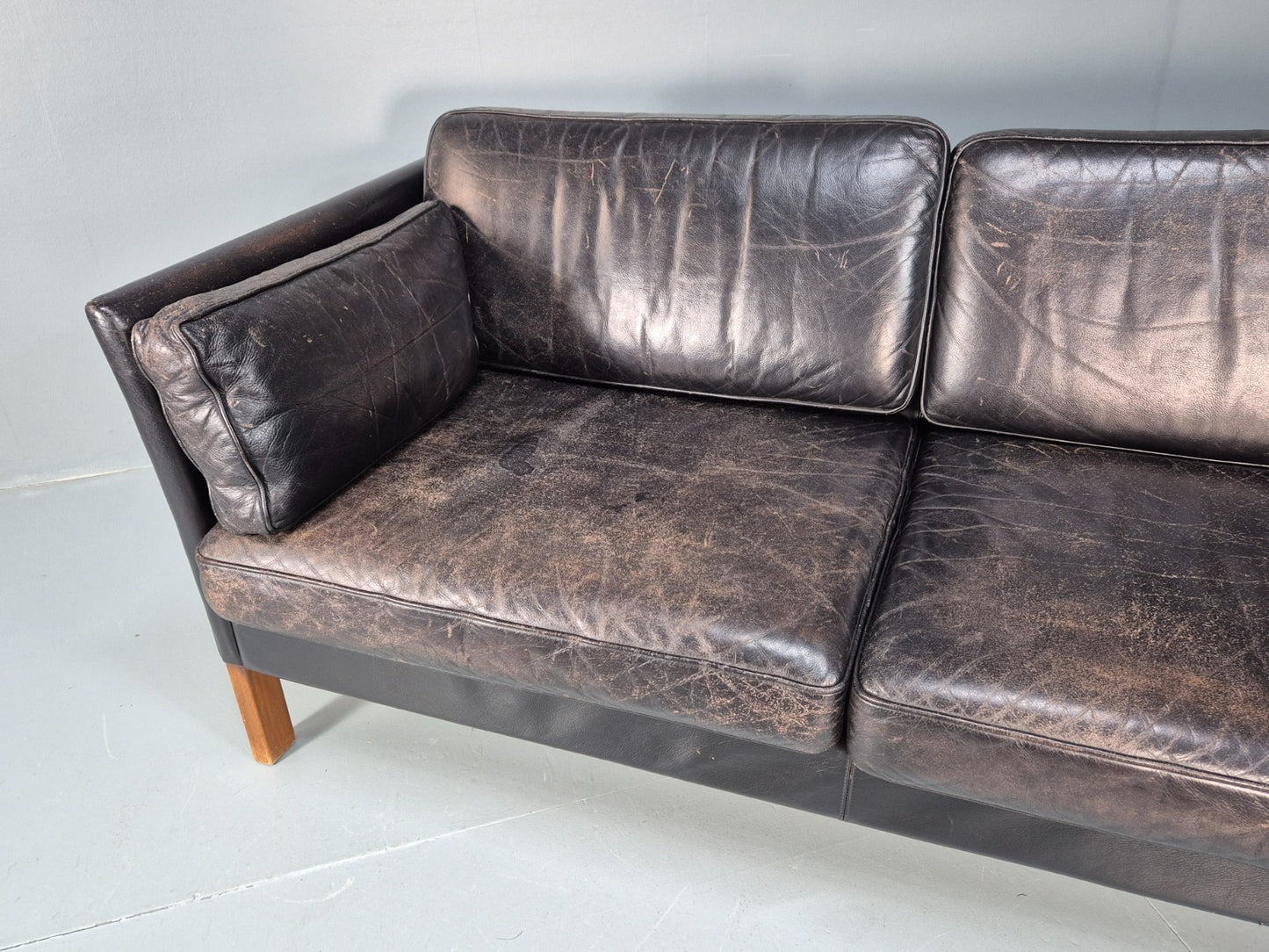 Mid Century Two Seater Sofa Black Leather Vintage Danish 1980s MCM EB10713 M2SS7