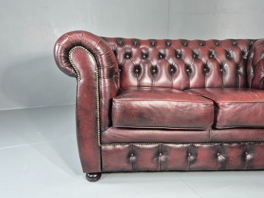 Two Seat Vintage Chesterfield Sofa Red Leather 1980s Retro EB11360 VCHE1