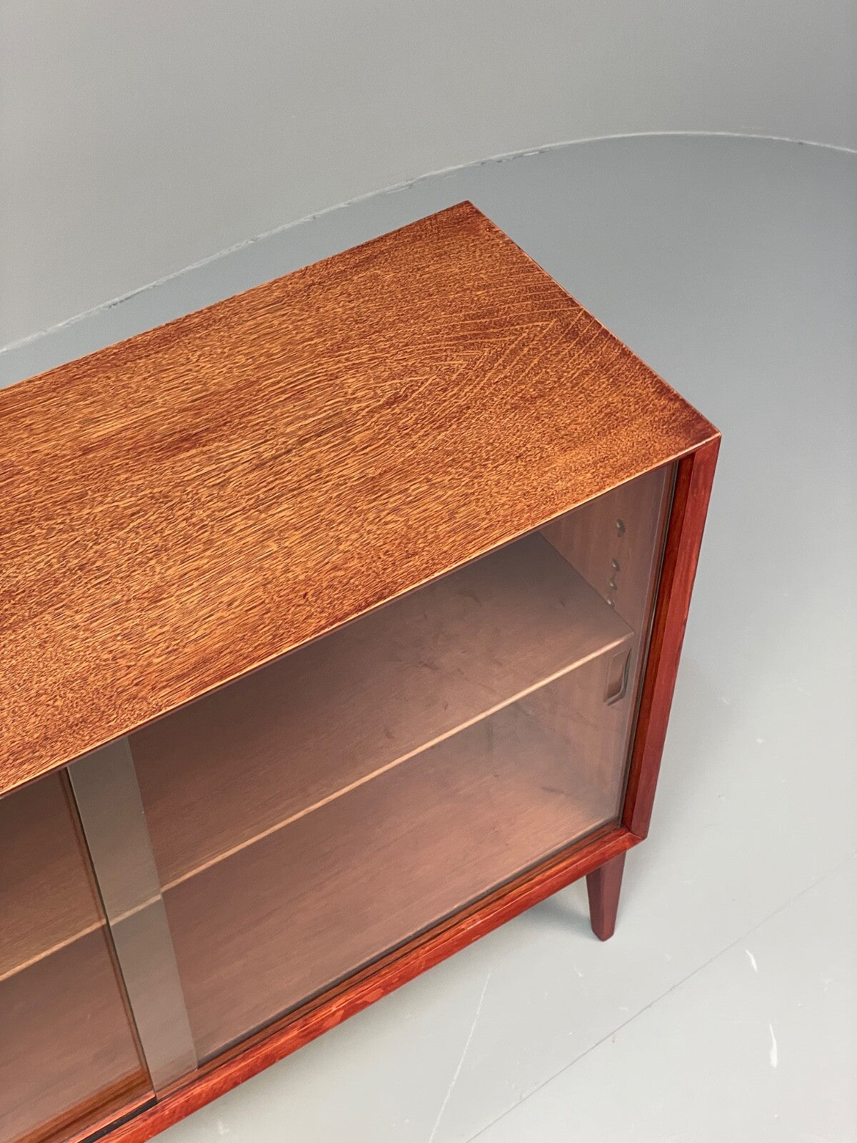 Vintage 1960s Oak Bookcase Red Stained Glazed Front Adjustable Shelf EB9763 MWOO - UKDK FURNITURE
