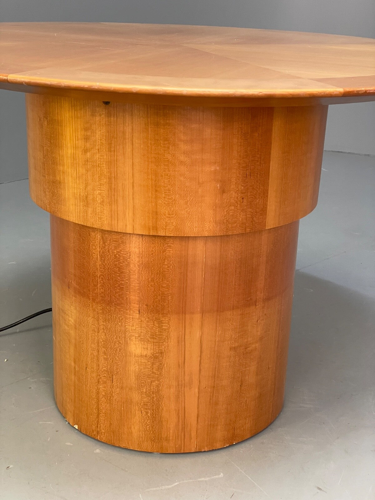 Circular Maple Coffee Table Height Adjustable Art Deco Themed Modern EB9439 MWOO - UKDK FURNITURE