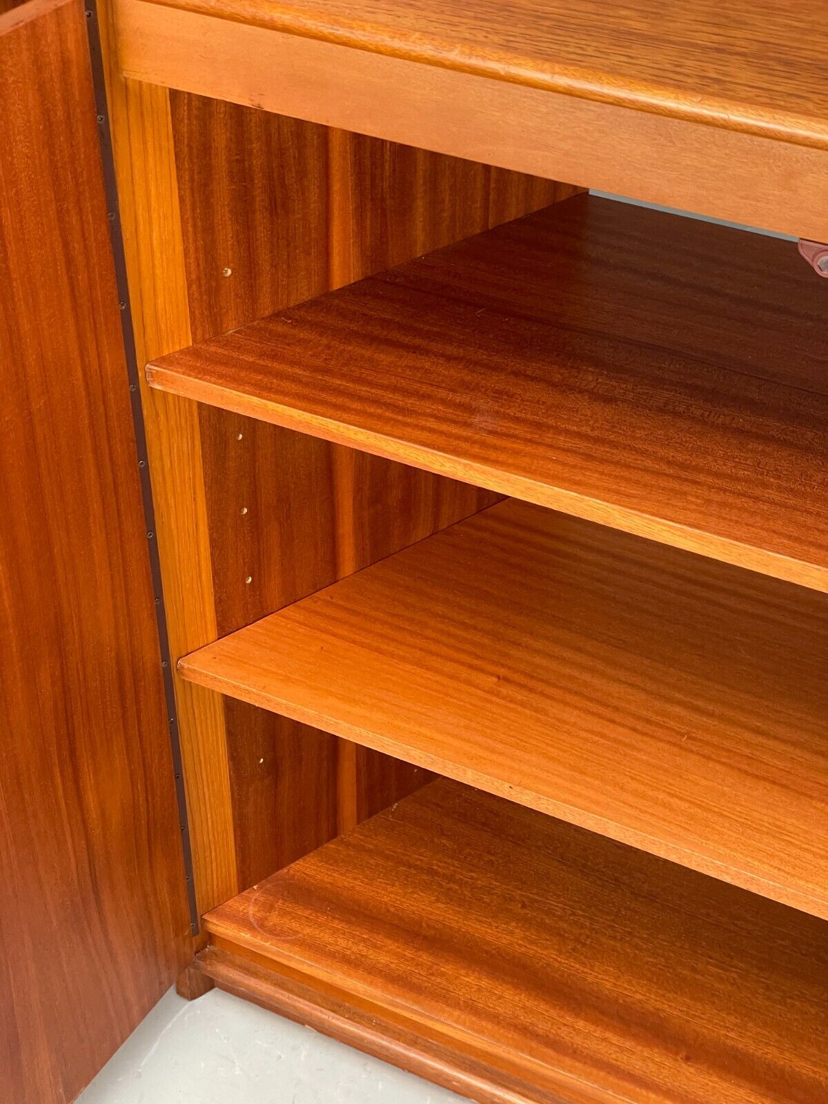 Vintage Teak Extending Home Drinks Bar By Reeds Furniture Shelving EB9119 MWOO - UKDK FURNITURE