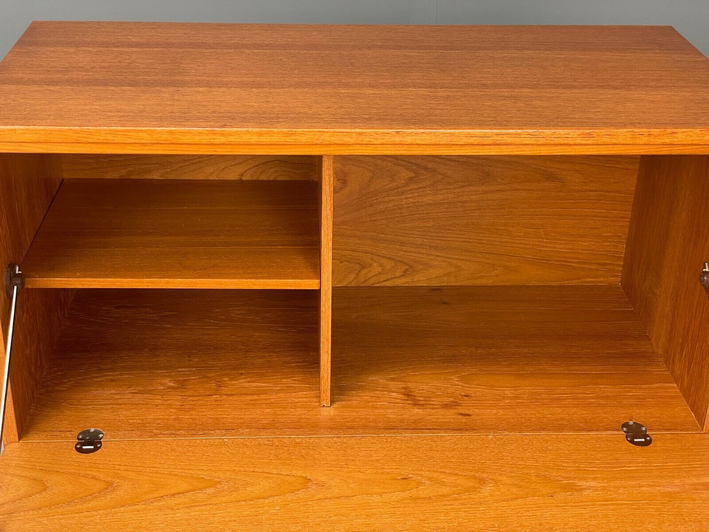 Vintage Teak Cupboard By Beaver And Tapley 1970s Retro EB7537 MWOO - UKDK FURNITURE