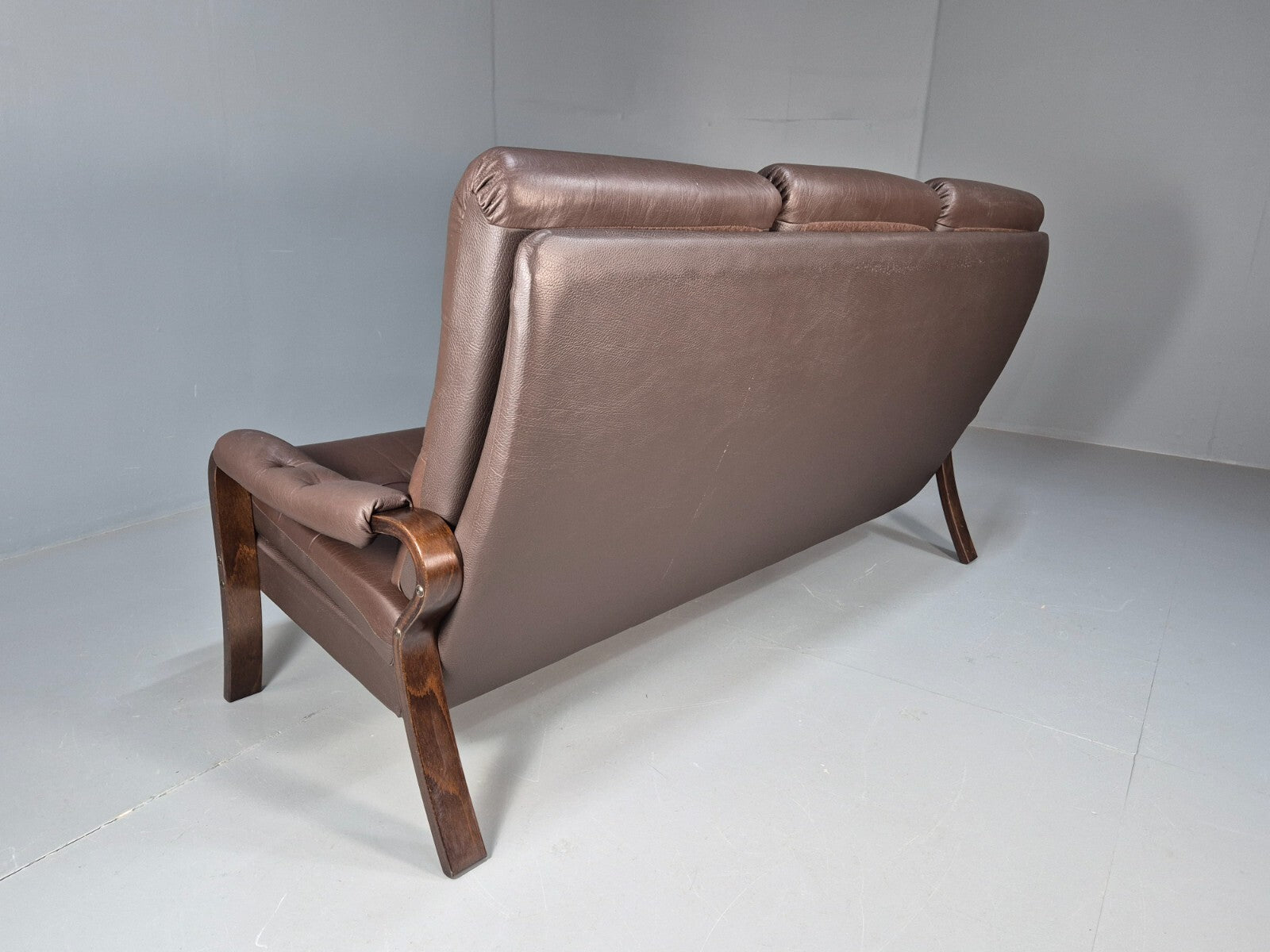 Vintage danish 3 seat Brown Leather Sofa Bentwood Frame 1980s Retro EB9079 M3SS - UKDK FURNITURE