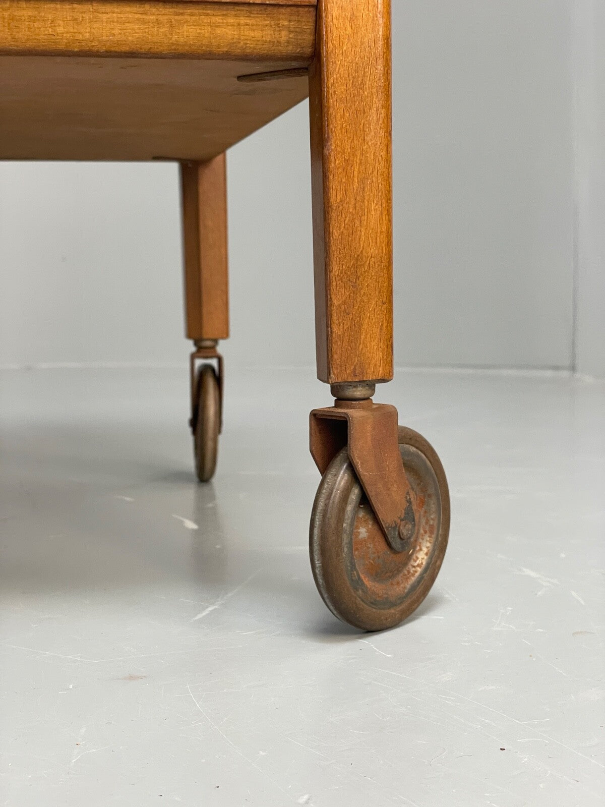 1940s Drinks Trolley For Nordiska Kompaniet Beech Mahogany EB9765 MWOO - UKDK FURNITURE