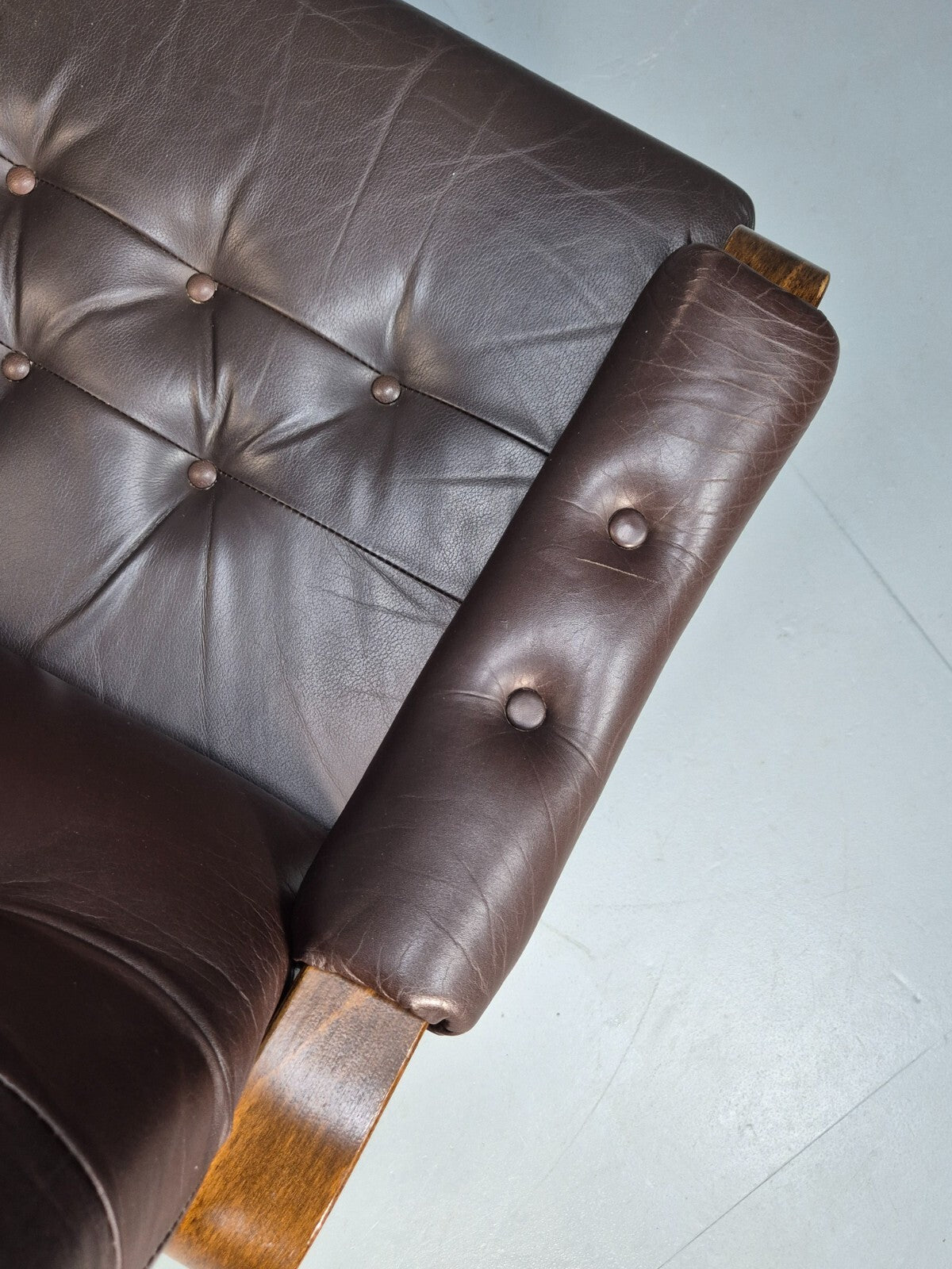 Vintage Danish Brown Leather Lounge Chair Bentwood Frame 1970s Retro EB9287 MNOR - UKDK FURNITURE