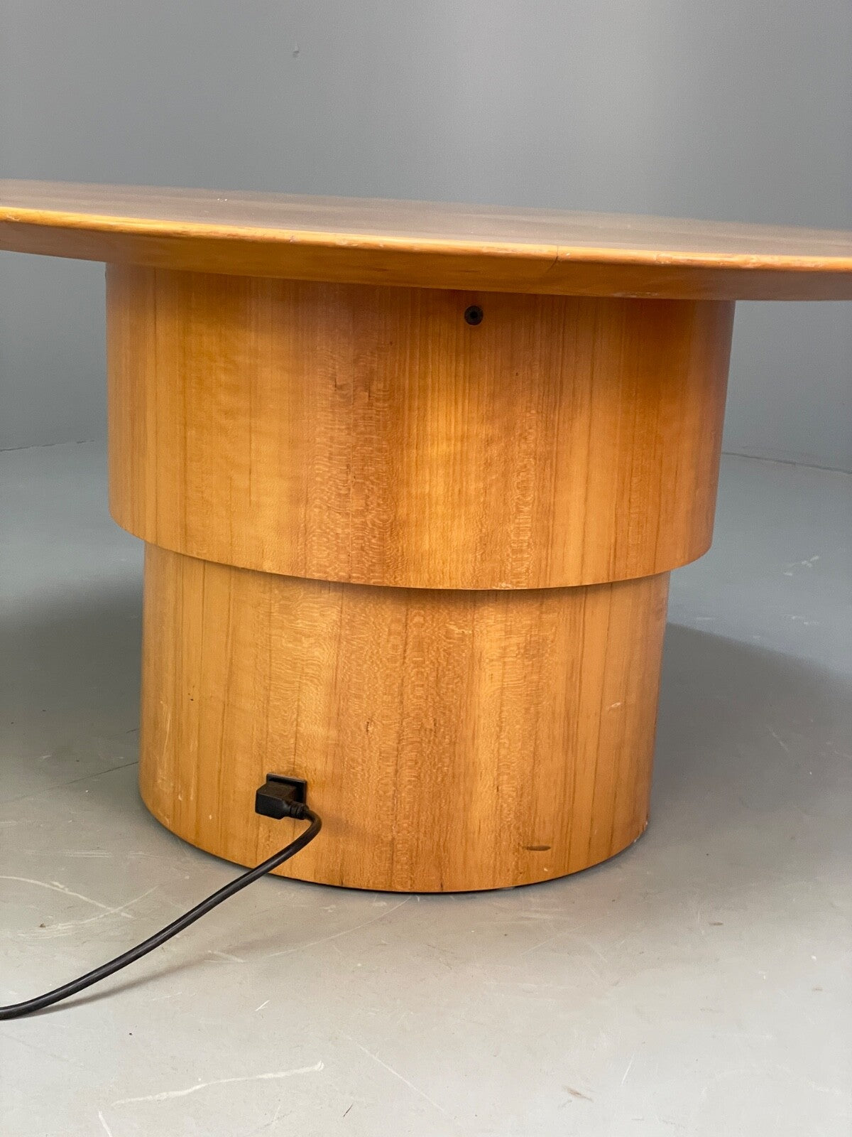 Circular Maple Coffee Table Height Adjustable Art Deco Themed Modern EB9439 MWOO - UKDK FURNITURE