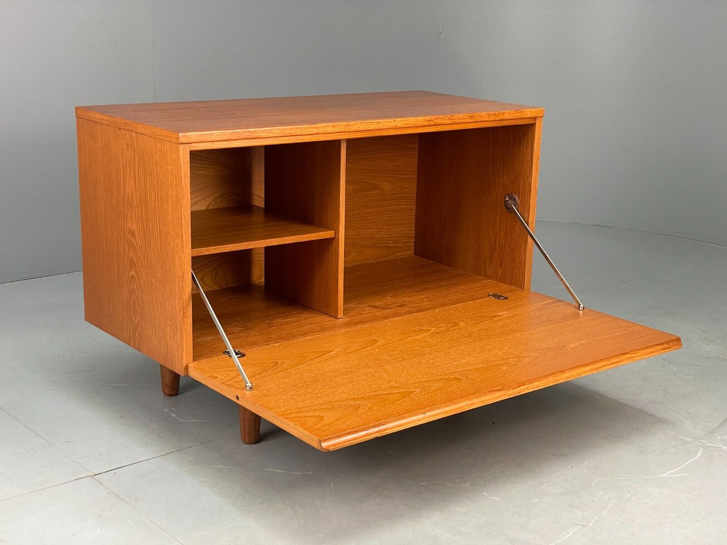 Vintage Teak Cupboard By Beaver And Tapley 1970s Retro EB7537 MWOO - UKDK FURNITURE