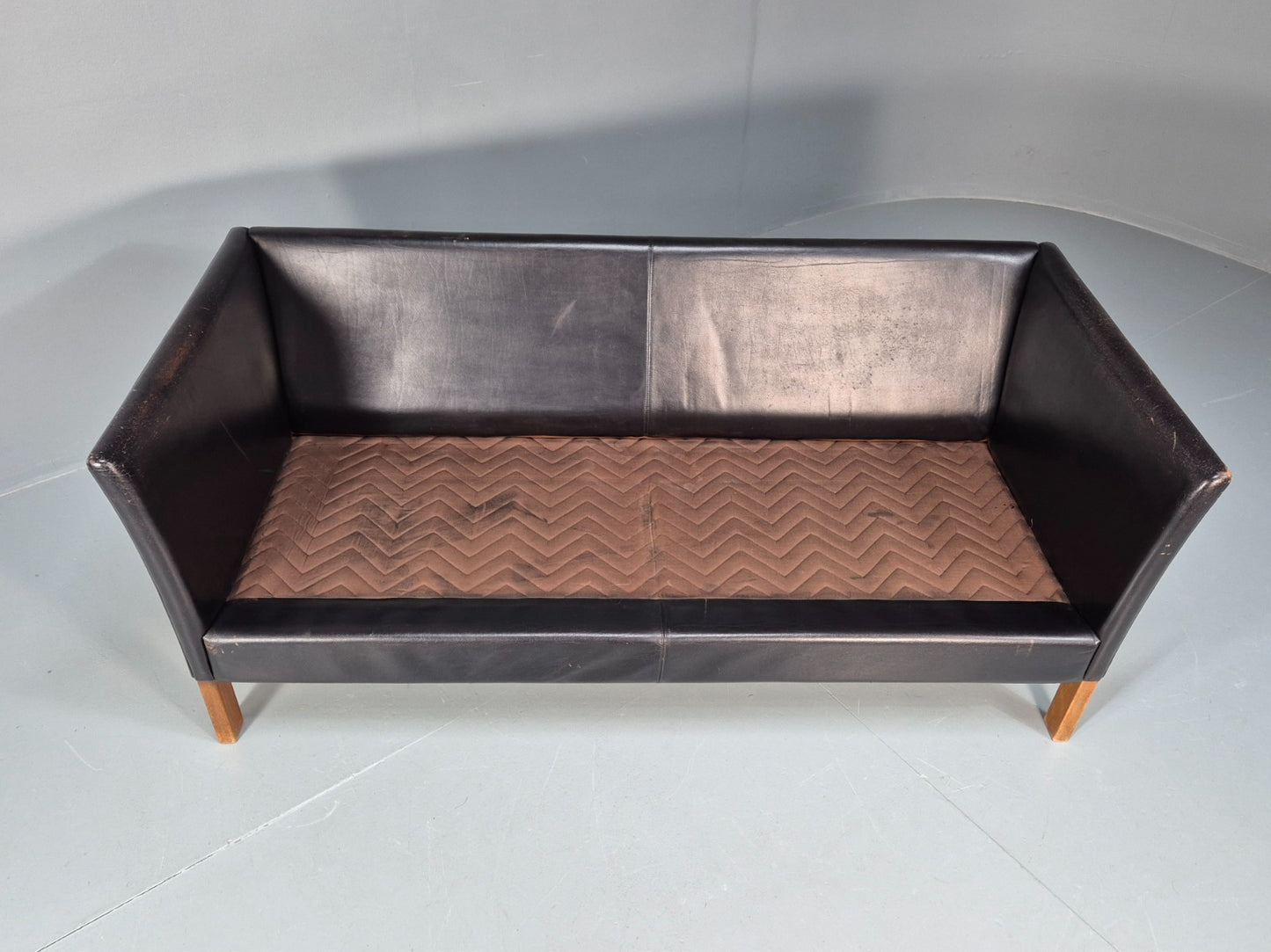 Mid Century Two Seater Sofa Black Leather Vintage Danish 1980s MCM EB10713 M2SS9