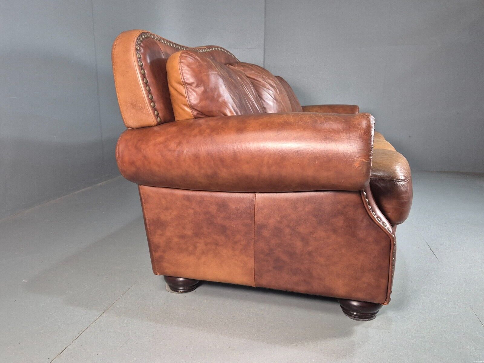 Vintage 3 Seat Sofa Brown Leather Traditional Club Style EB8313 VCHE - UKDK FURNITURE