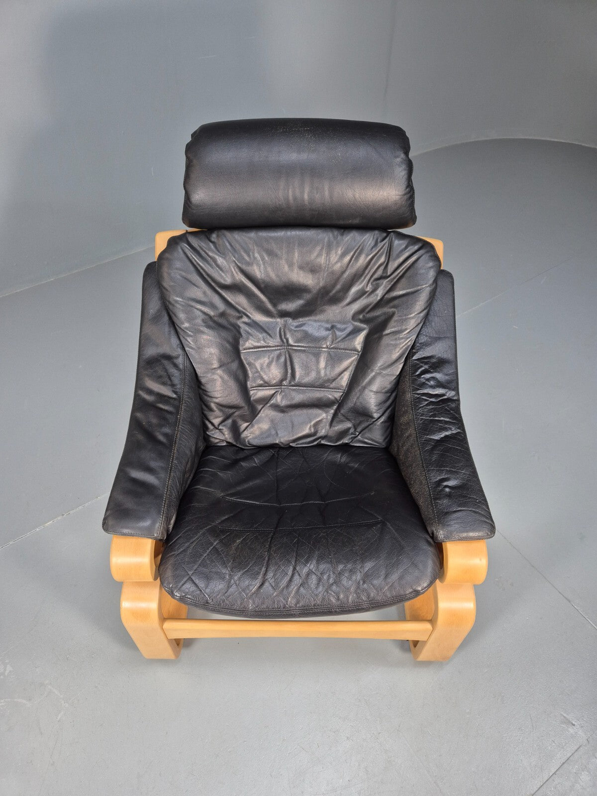 Vintage Skippers Apollo Chair Black Leather Bentwood Frame 1980s MCM EB9292 MBEN - UKDK FURNITURE