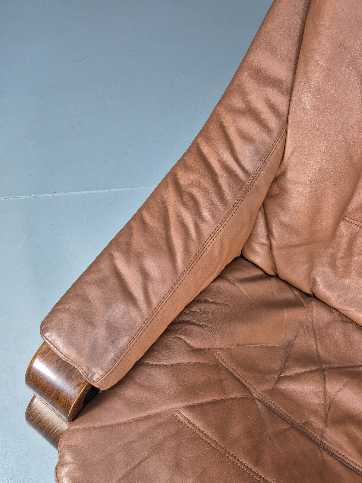 Vintage Skippers Apollo Brown Leather Bentwood Lounge Chair Danish EB9306 MBEN - UKDK FURNITURE