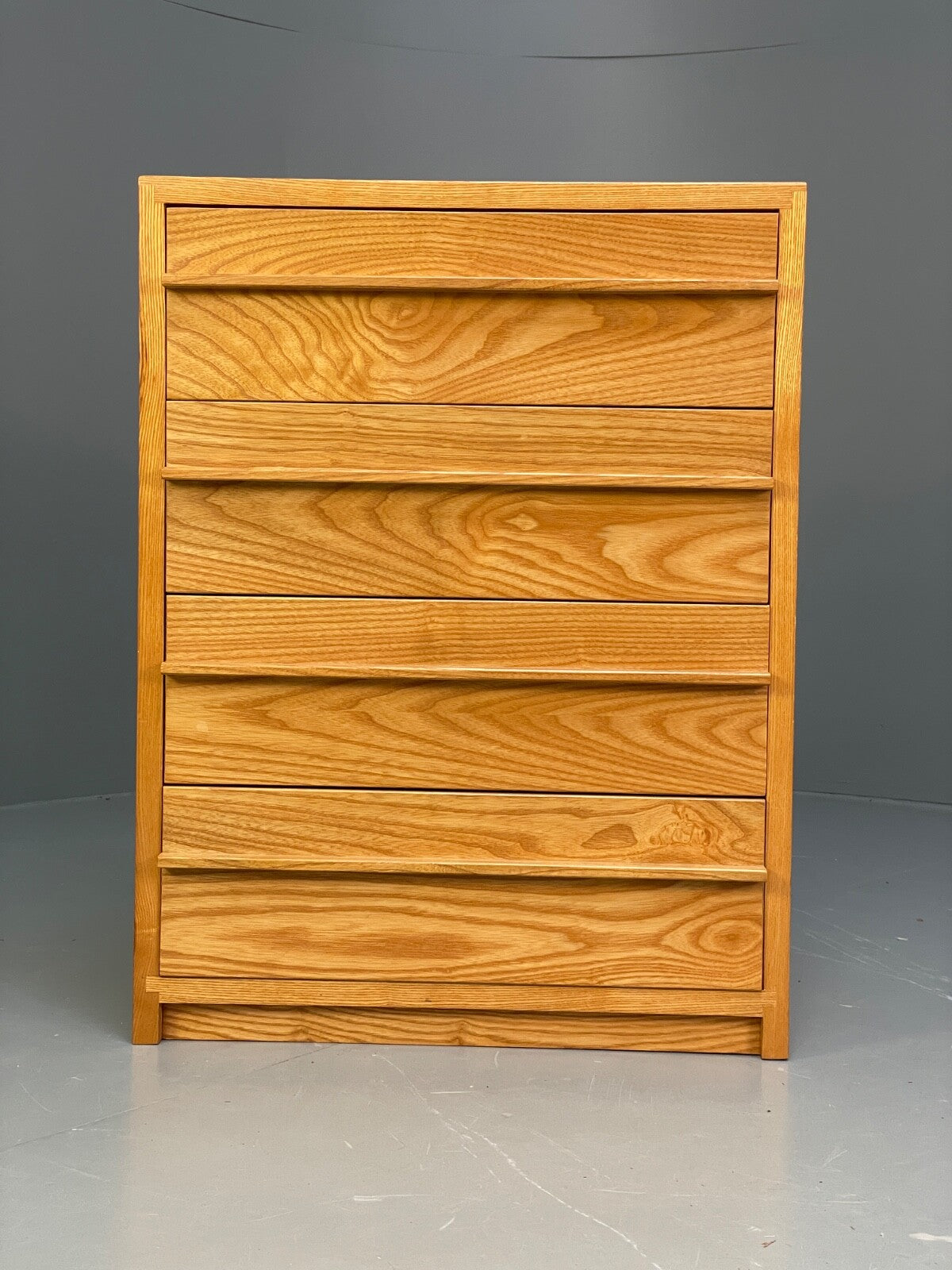 Solid Ash Chest Of Drawers With Mid Century Styled Handles EB9725 MWOO - UKDK FURNITURE