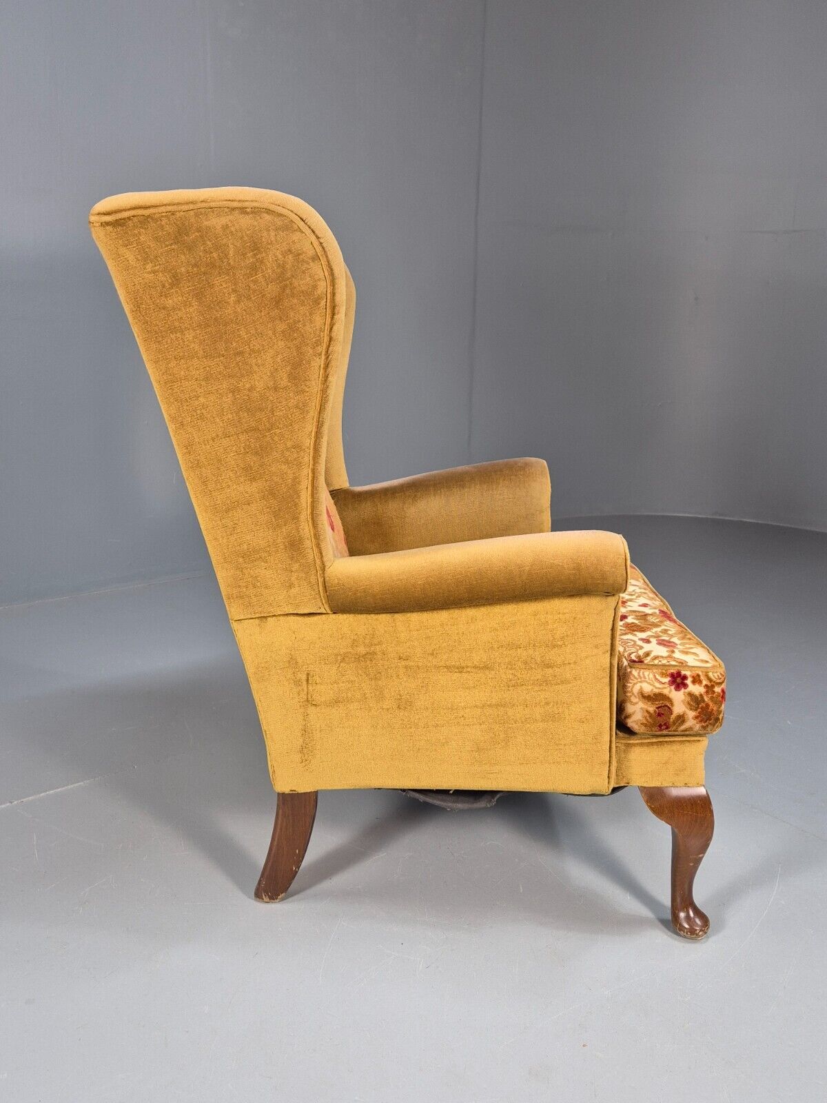 Vintage Wingback Lounge Chair Gold floral Velour Parker Knoll 1960s EB8918 VCLO - UKDK FURNITURE