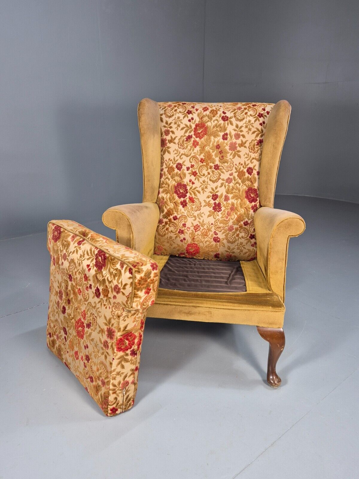 Vintage Wingback Lounge Chair Gold floral Velour Parker Knoll 1960s EB8918 VCLO - UKDK FURNITURE