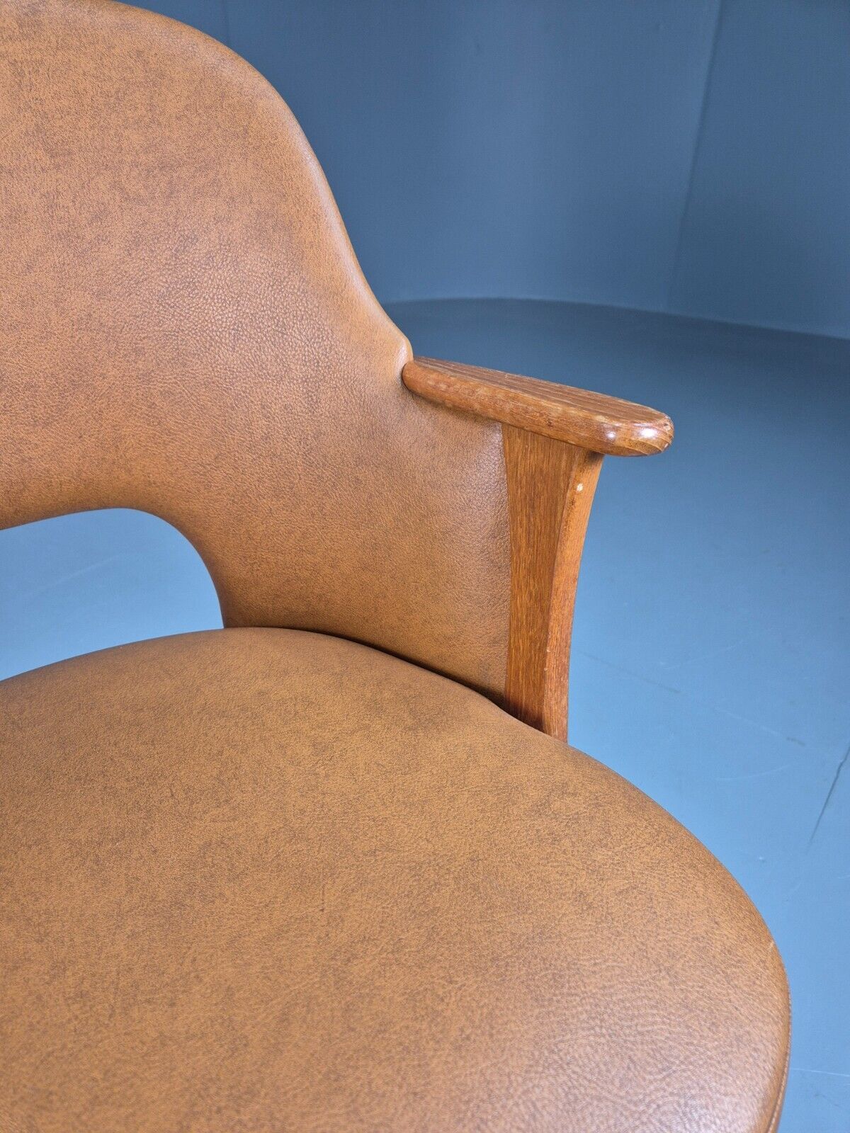 Vintage Danish Tan Vinyl And Beech Arm Chair EB7764 MNOR - UKDK FURNITURE
