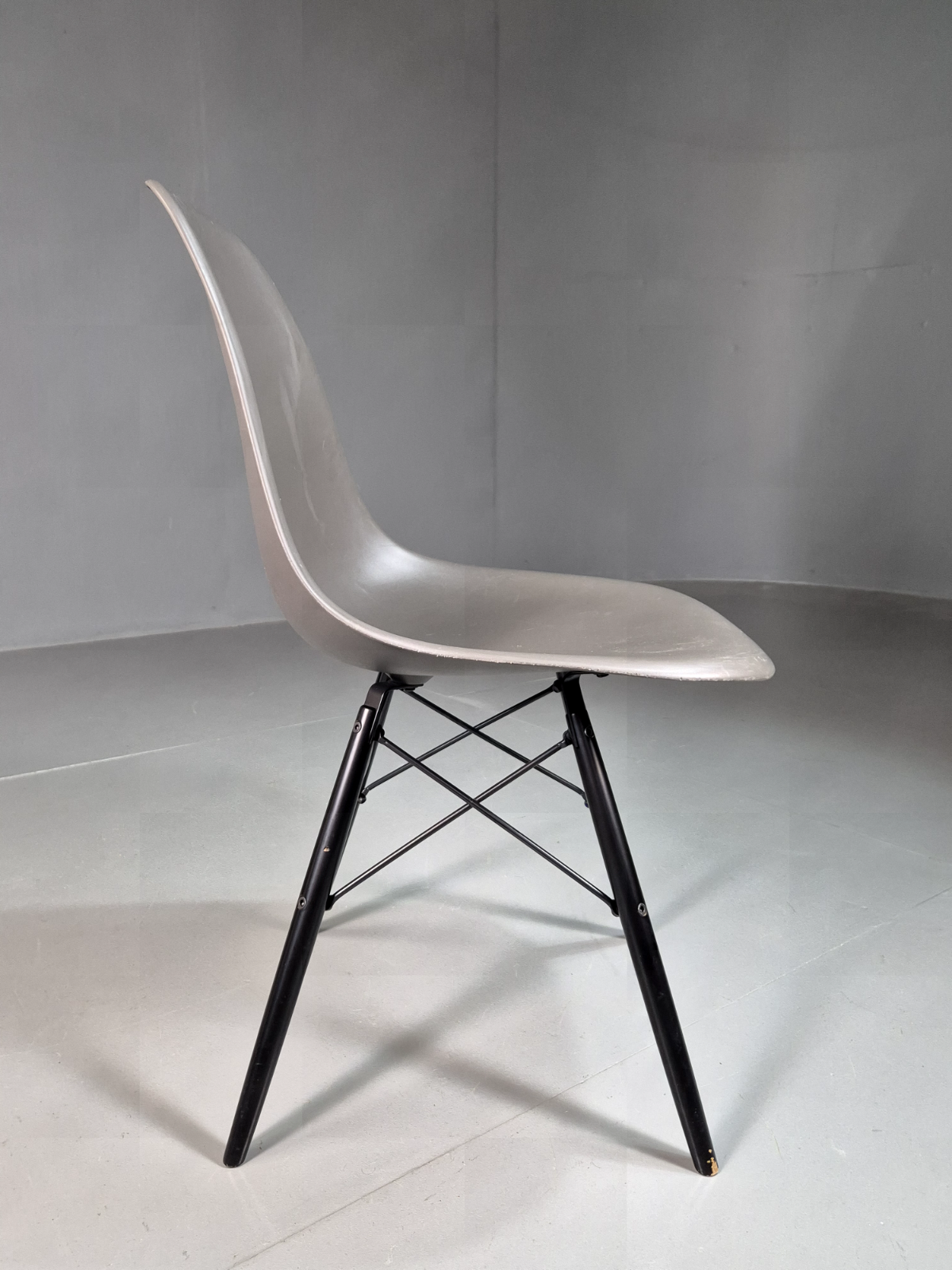Vintage Vitra Eames DSW Chair Licensed Original MCM EB7373 MDIN - UKDK FURNITURE