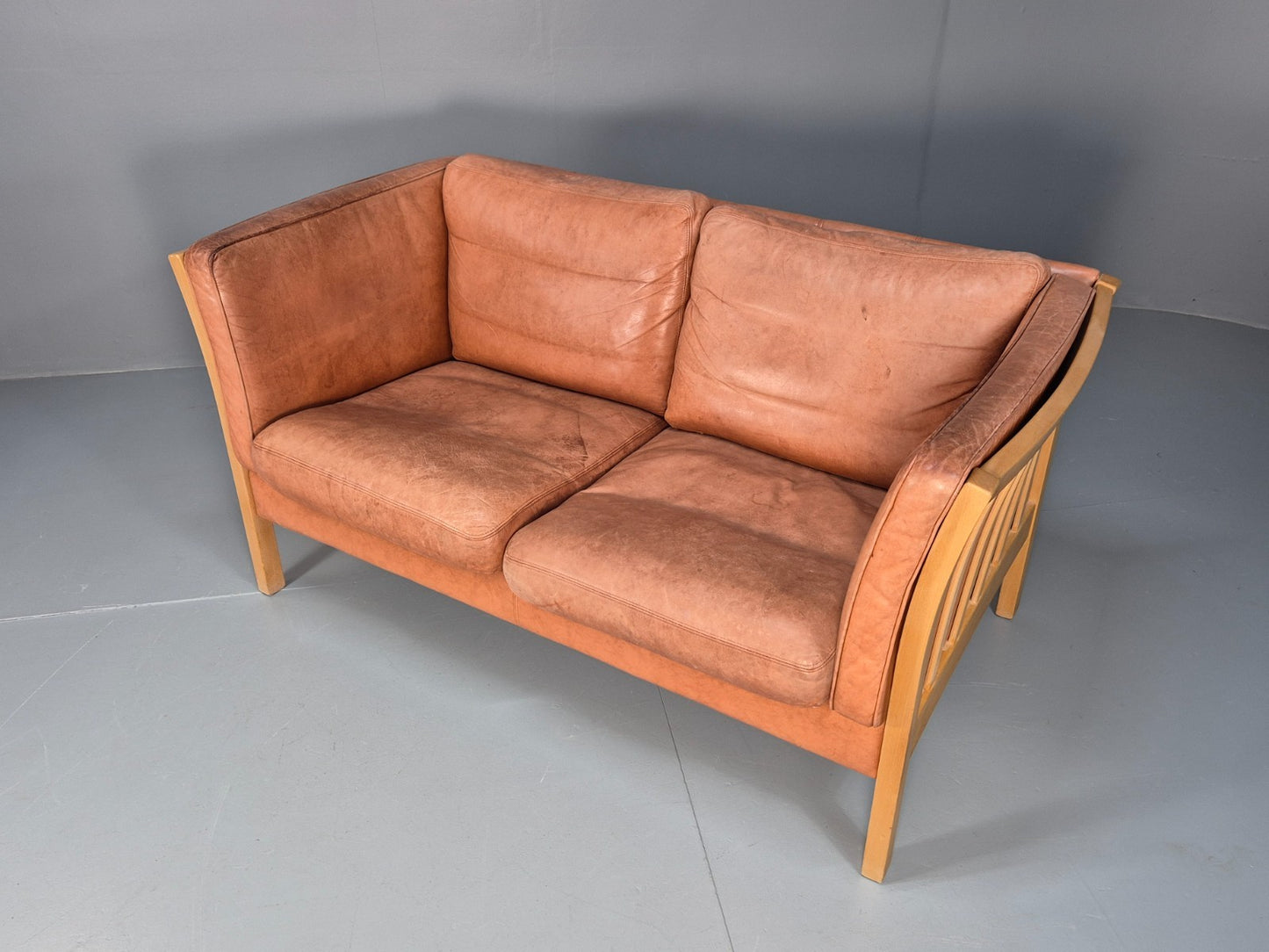 Mid Century Stouby Two Seater Settee Beech Ends Retro 1970s EB10097 M2SS6