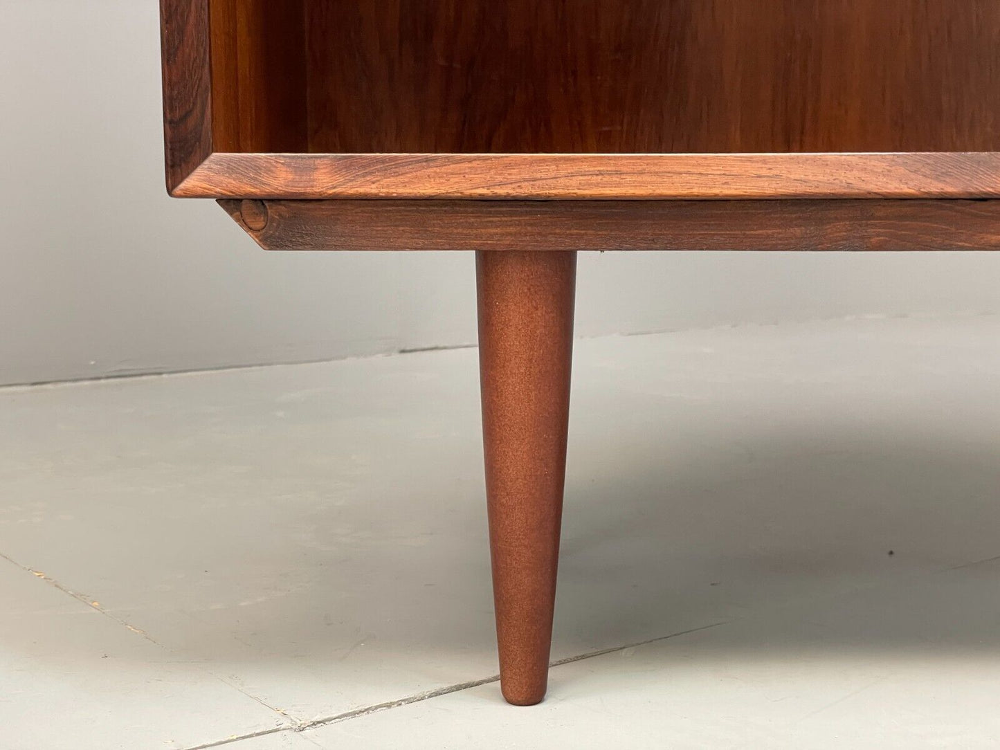 Vintage Danish Bookcase Shelving Unit By LYBY Møbler Adjustable EB9131 MWOO - UKDK FURNITURE