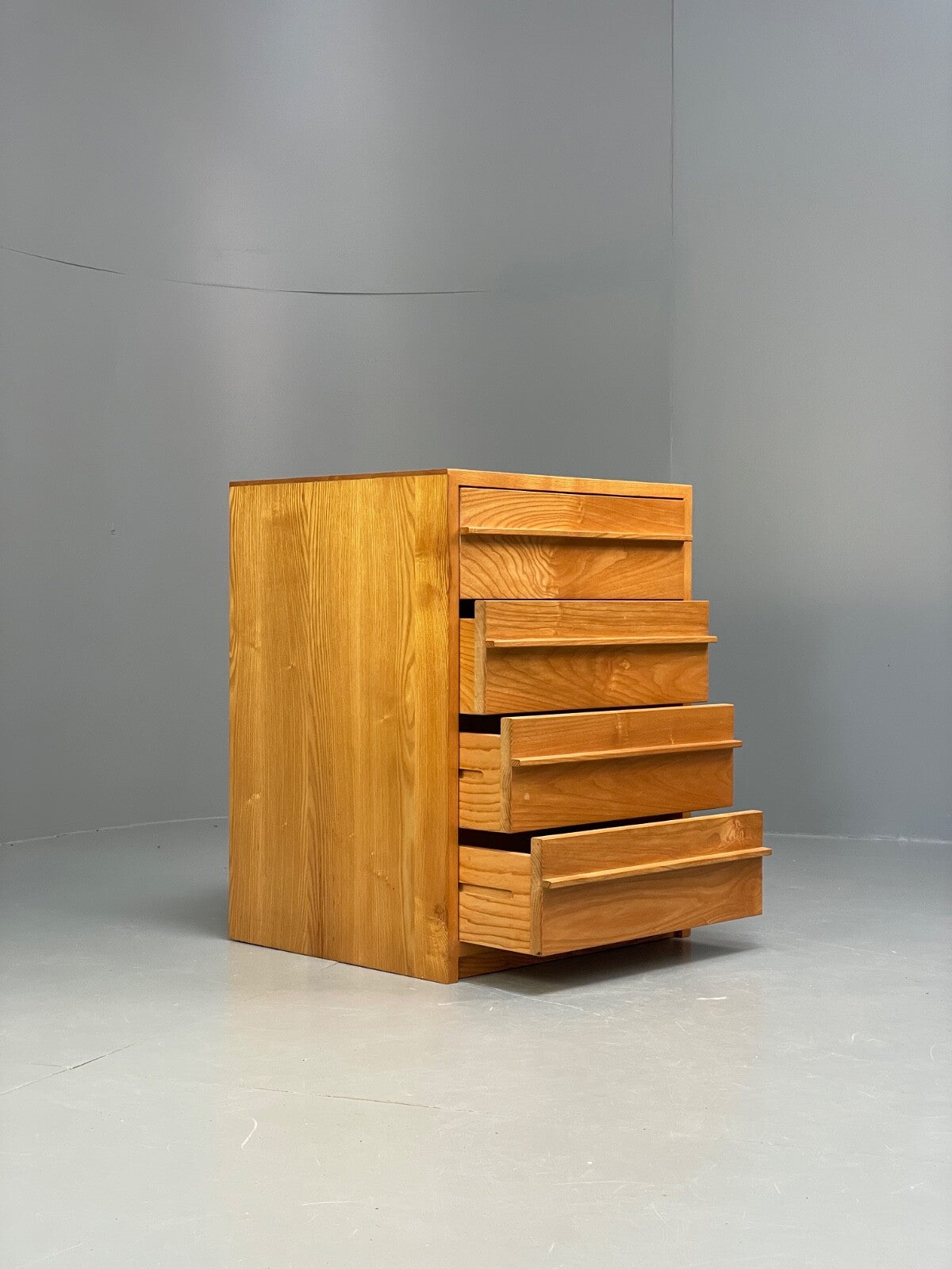 Solid Ash Chest Of Drawers With Mid Century Styled Handles EB9725 MWOO - UKDK FURNITURE
