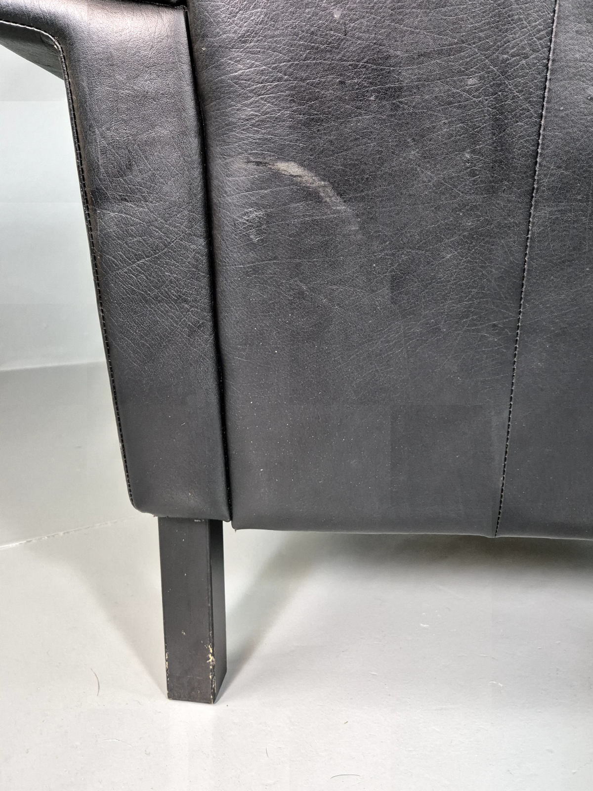 Vintage Danish Lounge Chair Black Leather Buttoned Retro MCM 1980s EB7081 MNOR - UKDK FURNITURE