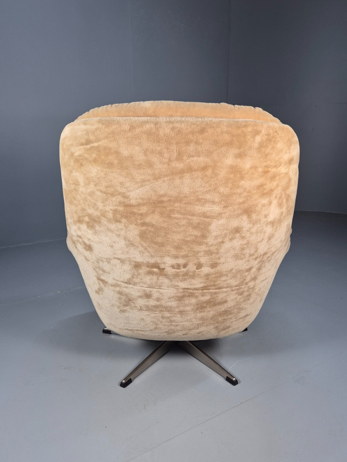 Vintage Swivel Chair Beige Velour 1970s Retro Danish Mid Century EB9313 MNOR - UKDK FURNITURE