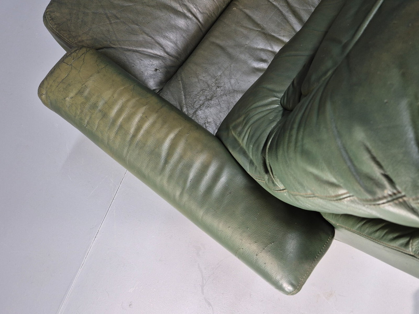 Vintage Green Leather Sofa 1970s Harrods Retro MCM EB9475 M3SS - UKDK FURNITURE