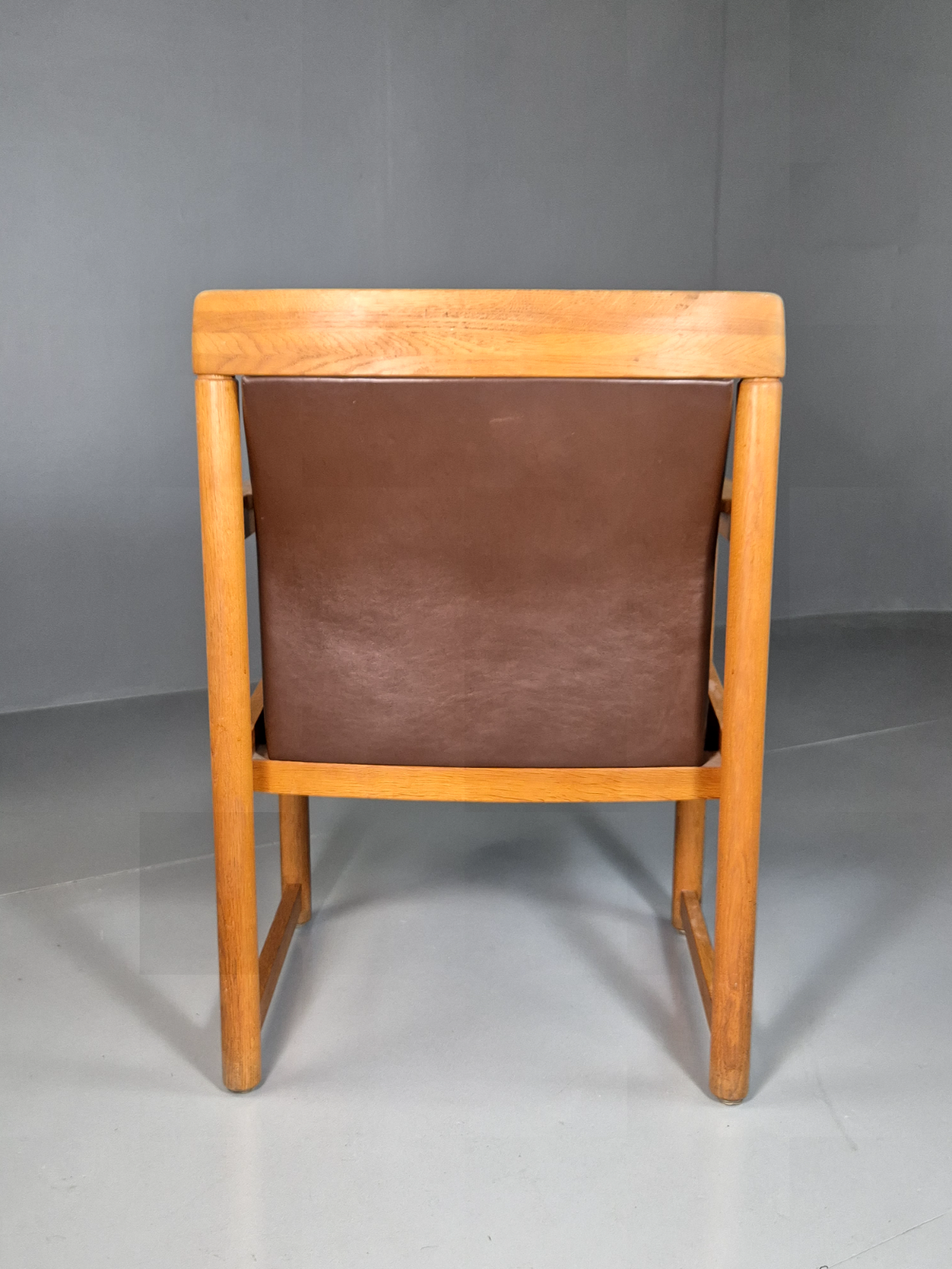 Vintage Scandinavian Elbow Chair Brown Leather Oak Frame Retro MCM EB7021 MNOR - UKDK FURNITURE
