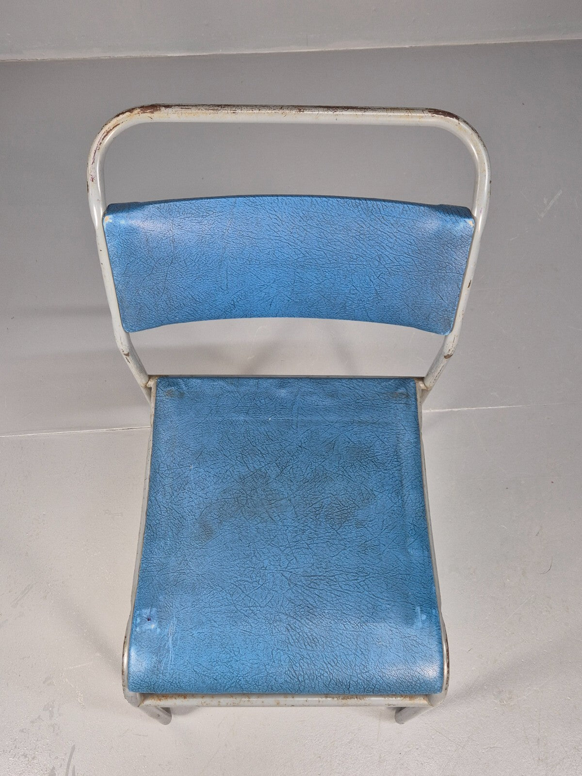 7 1950s Stacking Village Hall Chairs PEL style models in Blue Vinyl EB9470 MSTA - UKDK FURNITURE