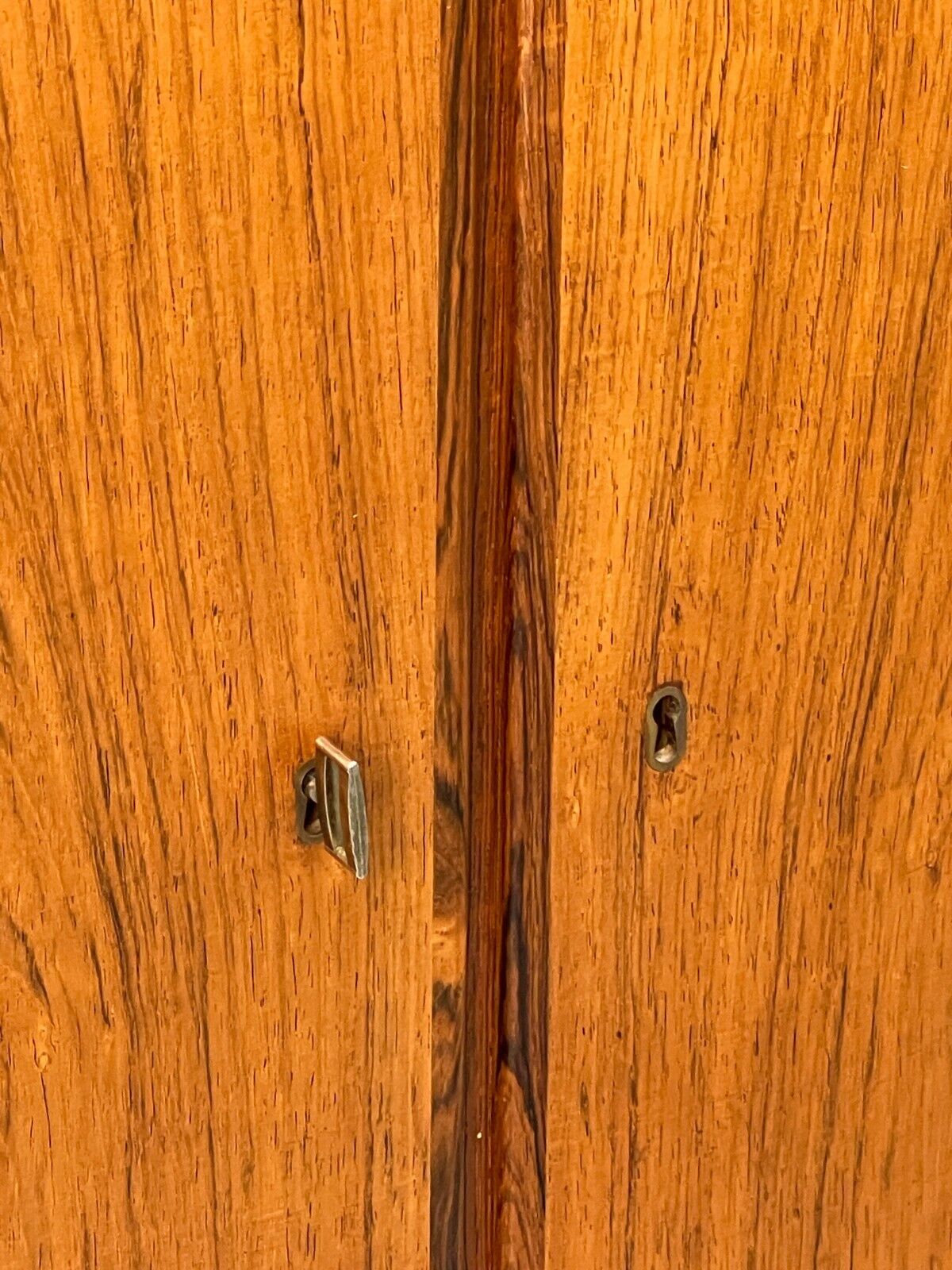 6658746