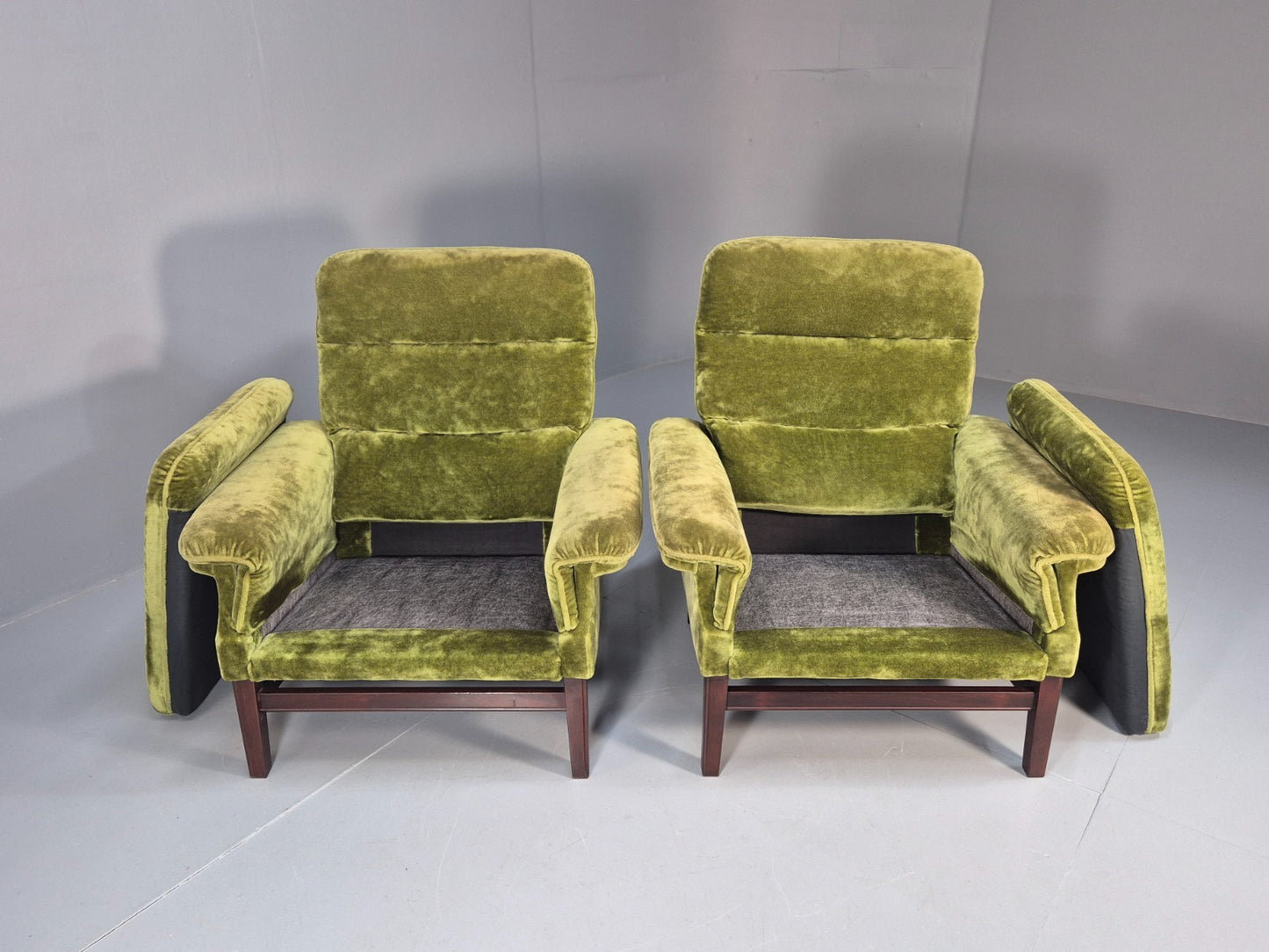 2 Vintage Danish Green Velvet Lounge Chairs 1970s Retro MCM EB9273 MNOR - UKDK FURNITURE