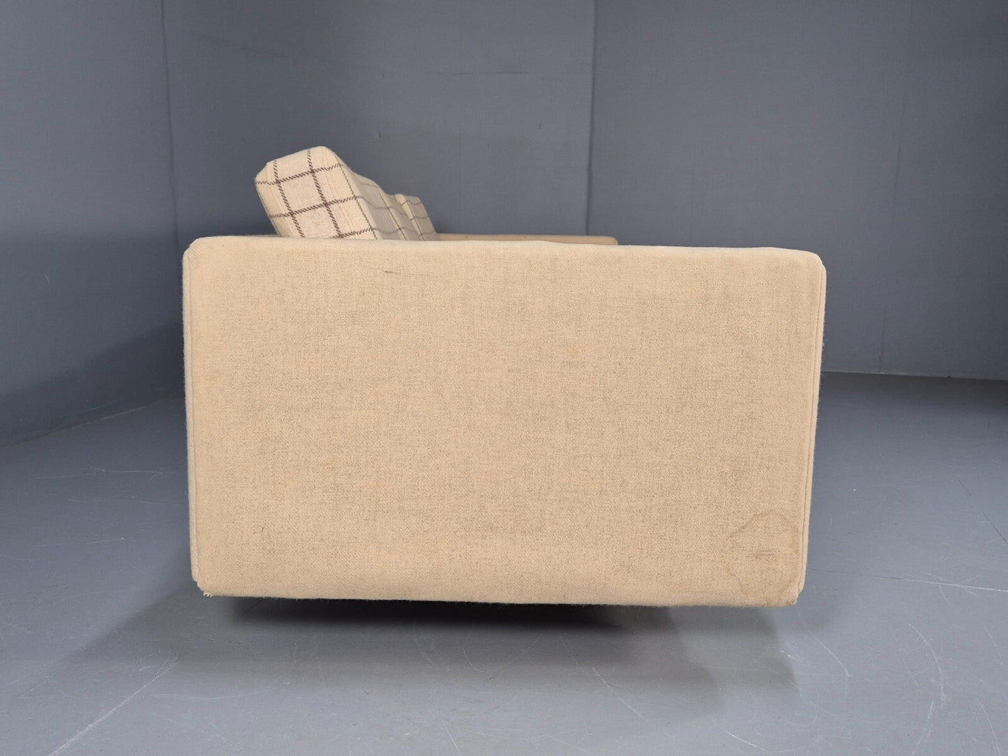 A Vintage Hans Wegner GE300 3 Seat Sofa in Original Wool MCM Retro EB9355 M3SS - UKDK FURNITURE