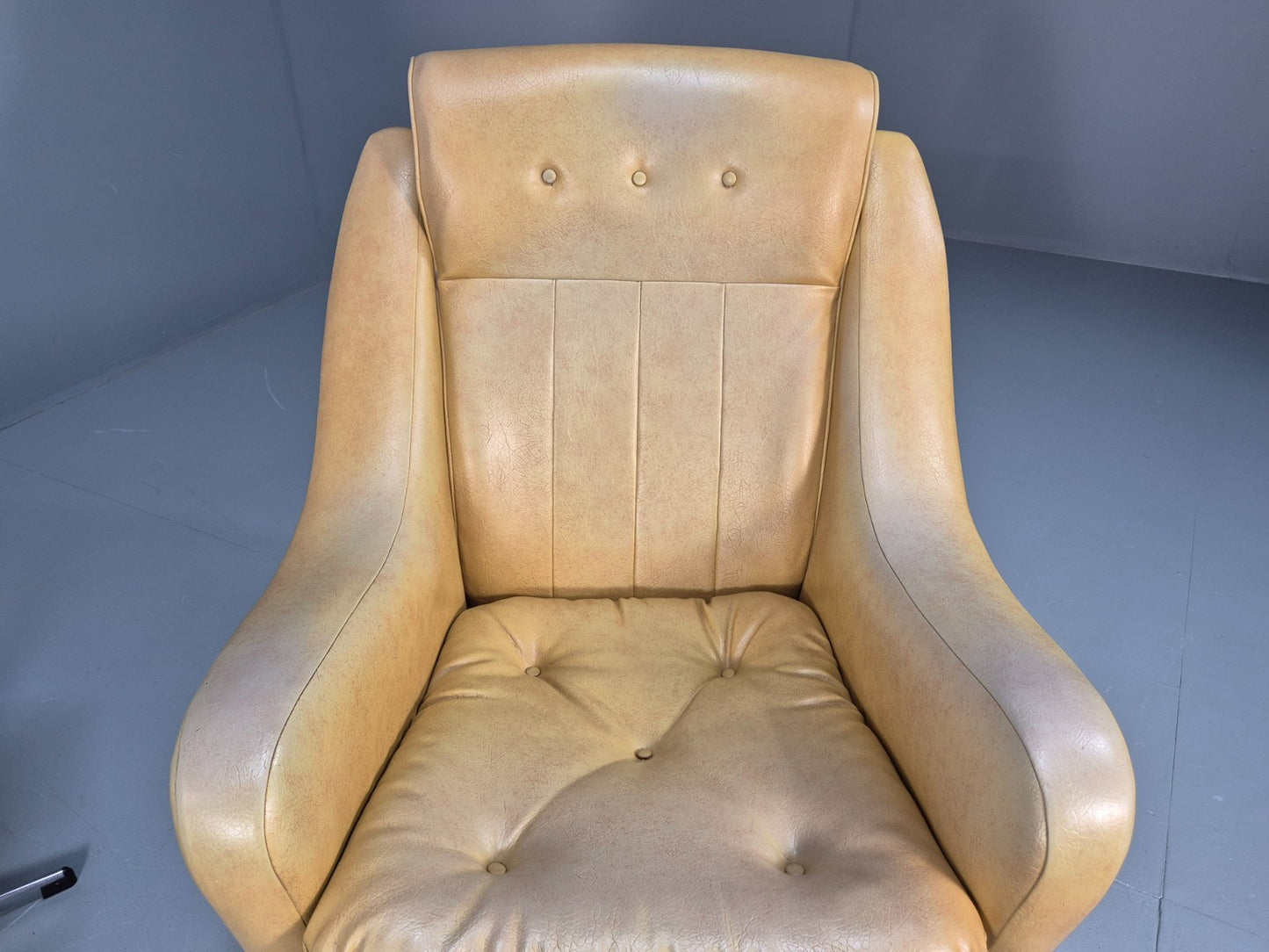 Mid Century Swivel Chair and Footstool Mustard Vinyl Vintage Retro  EB10693 MNOR17