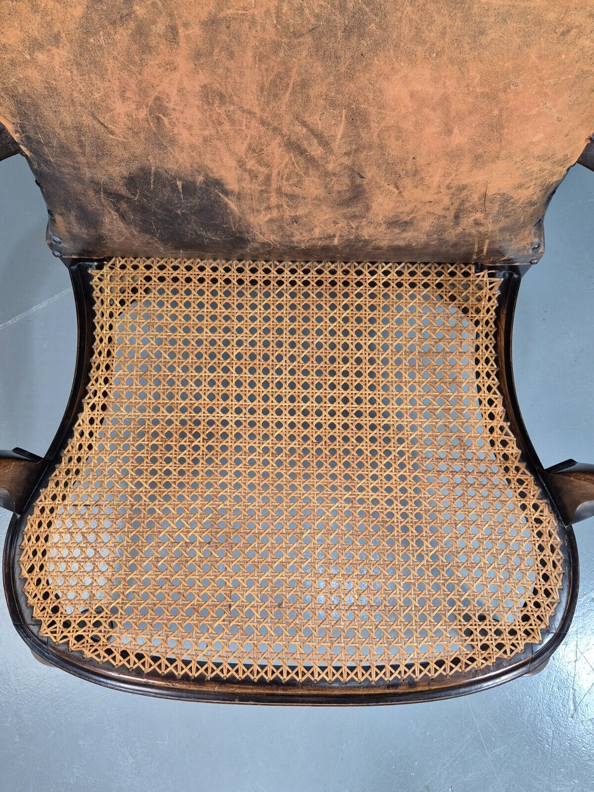 6657922
