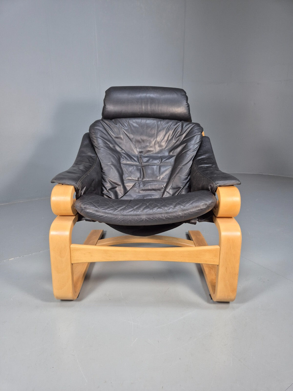Vintage Skippers Apollo Chair Black Leather Bentwood Frame 1980s MCM EB9292 MBEN - UKDK FURNITURE