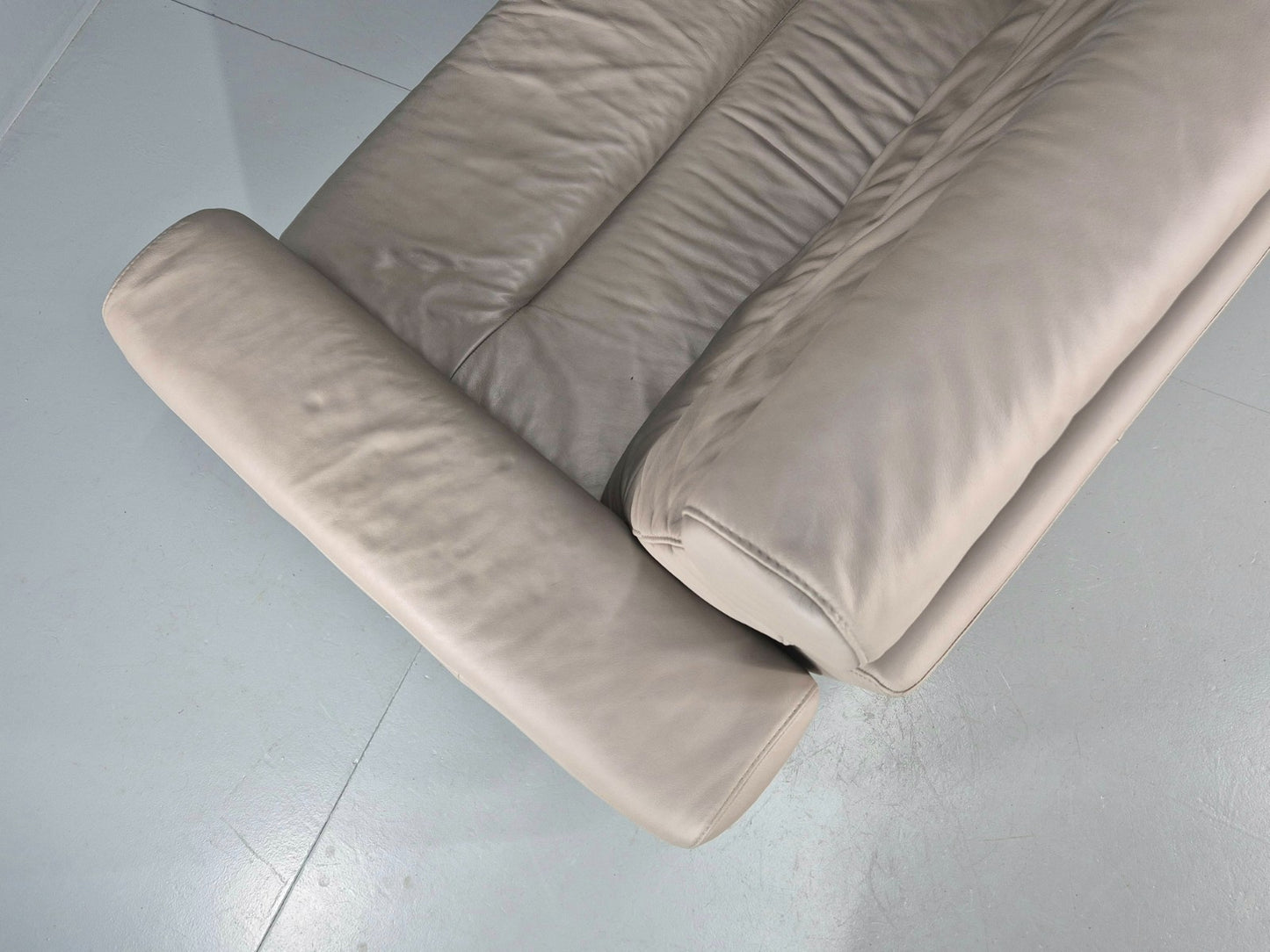 Stressless Stella 3 Seat Settee In Grey Leather Modern Ekornes EB11476 M3ss22