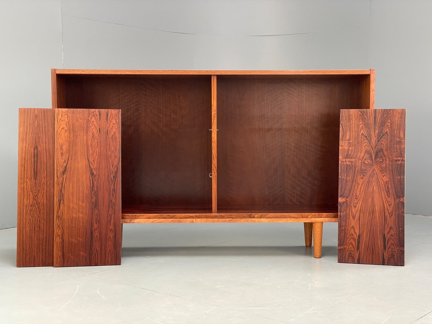 Vintage Bookcase By Hundevad Danish Retro Shelving 1970s Mid Century EB9518 MWOO - UKDK FURNITURE
