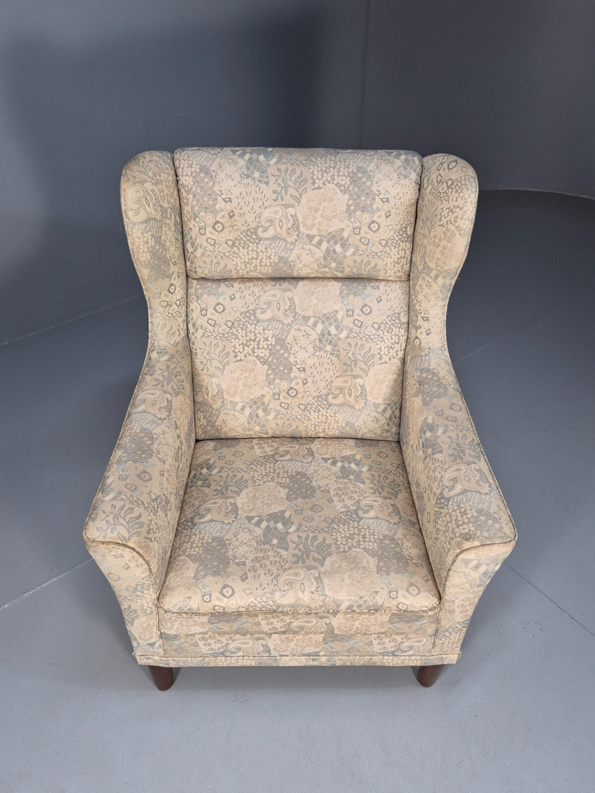 Vintage Danish Wingback Armchair Cream Grey Abstract Print Retro EB9695 MNOR - UKDK FURNITURE